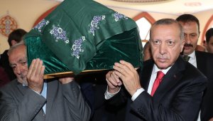 Cumhurbaşkanı Erdoğan, Fazlı Kılıç'ın annesinin cenaze törenine katıldı