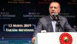 Cumhurbaşkanı Erdoğan: "Sanatçı sanatıyla konuşur, bu tür insanlara dalkavukluk yapmaz" 