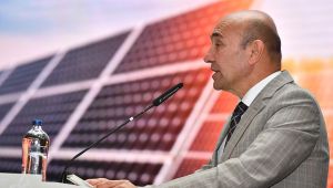  Başkan Tunç Soyer güneş enerjisinin ekonomi için önemine vurgu yaptı