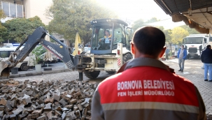 Bornova'da yol hamlesi sürüyor 