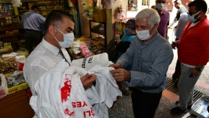 Çiğlili Esnafın Bayrakları Belediyeden