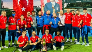 İzmirli sporculardan bir kupa daha