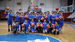 İzmir Büyükşehir Belediyesi Spor Okulları yeniden açılıyor