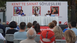 Neptün Soyer ve Buket Uzuner Karşıyakalılarla buluştu