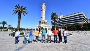 Uluslararası Kültür Zirvesi'nin konukları İzmir'i adımladı