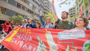 Başkan Soyer 1 Mayıs'ı emekçilerle meydanda kutladı "Ya hep beraber ya hiçbirimiz" 