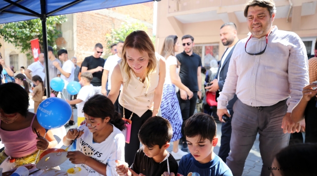 'Mutlu Çocuklar Sokağı' ile Konak'ta sokaklar çocukların oyun alanı oldu 