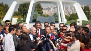 CHP Lideri Özgür Özel: Atatürk'ün Askerlerine Had Bildirmeye Çalışmak, Türkiye'nin Bugünleri ve Yarınlarını Heba Etmektir 