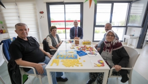 Gaziemir Belediyesi’nden alzheimer hastalarına tam destek 