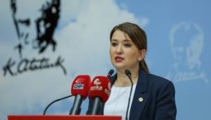 Gökçe Gökçen'den Yapıcıoğlu'na Tepki: "Domuz Bağcılara, Kadın Katillerine Bilal'e Anlatır Gibi Anlatıyoruz; İlk Dört Maddeye Dokunulacak Hiçbir Masada Yokuz" 