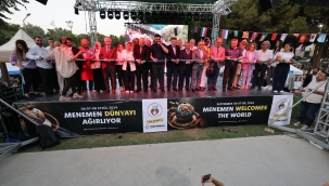 Menemen'in Uluslararası Festivali'ne Görkemli Açılış