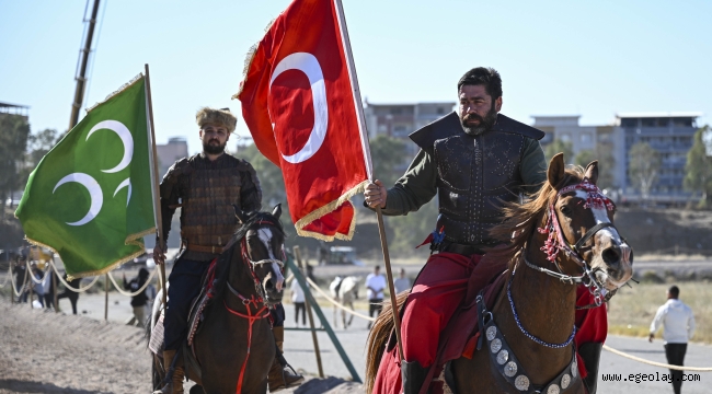 Bornova'da Geleneksel Rahvan At Yarışları coşkusu 