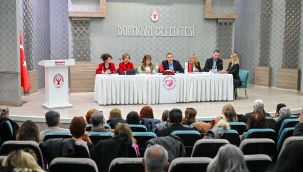 Bornova Belediyesi'nden kadın haklarına duyarlı panel 