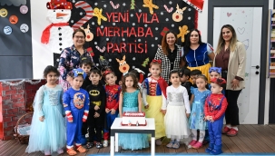 Bornova'da miniklere yeni yıl coşkusu 