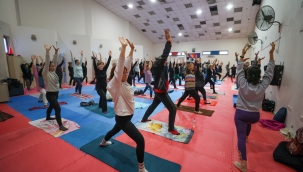 Buca Belediyesi'nden ücretsiz yoga, pilates ve zumba kursları 