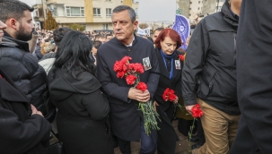 CHP Lideri Özgür Özel, Uğur Mumcu Anmasına Katıldı: “Ağar’ın Bildiği Her Şeyi Anlatması Tarihi Sorumluluğudur” 