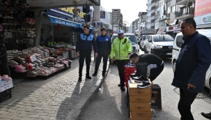 Karabağlar Belediyesi’nden kaldırım ve yol işgallerine karşı ikili denetim 