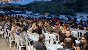 Başkan Ünsal ve belediye çalışanları iftar sofrasında buluştu 